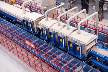 Pickling line for narrow carbon steel coils