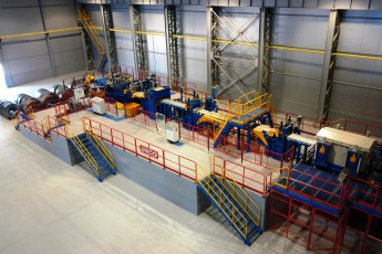 Pickling line for narrow carbon steel coils